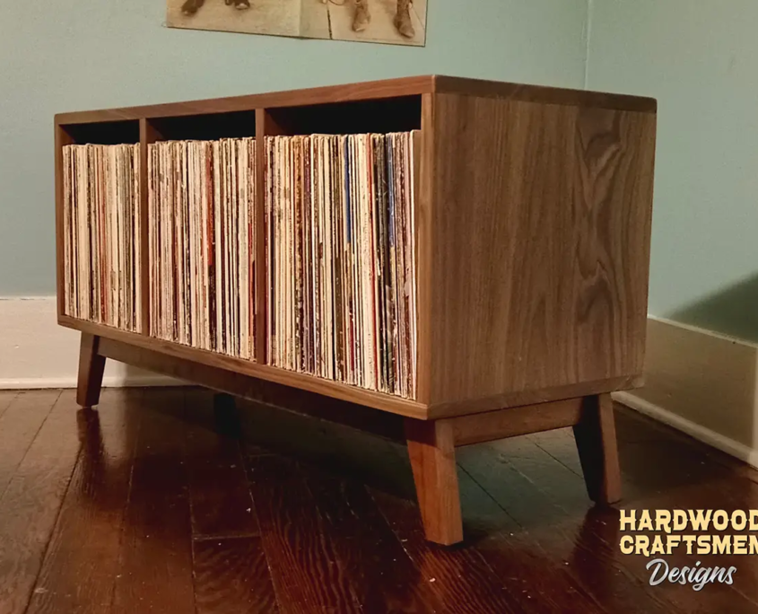 record-player-stand-with-record-holders