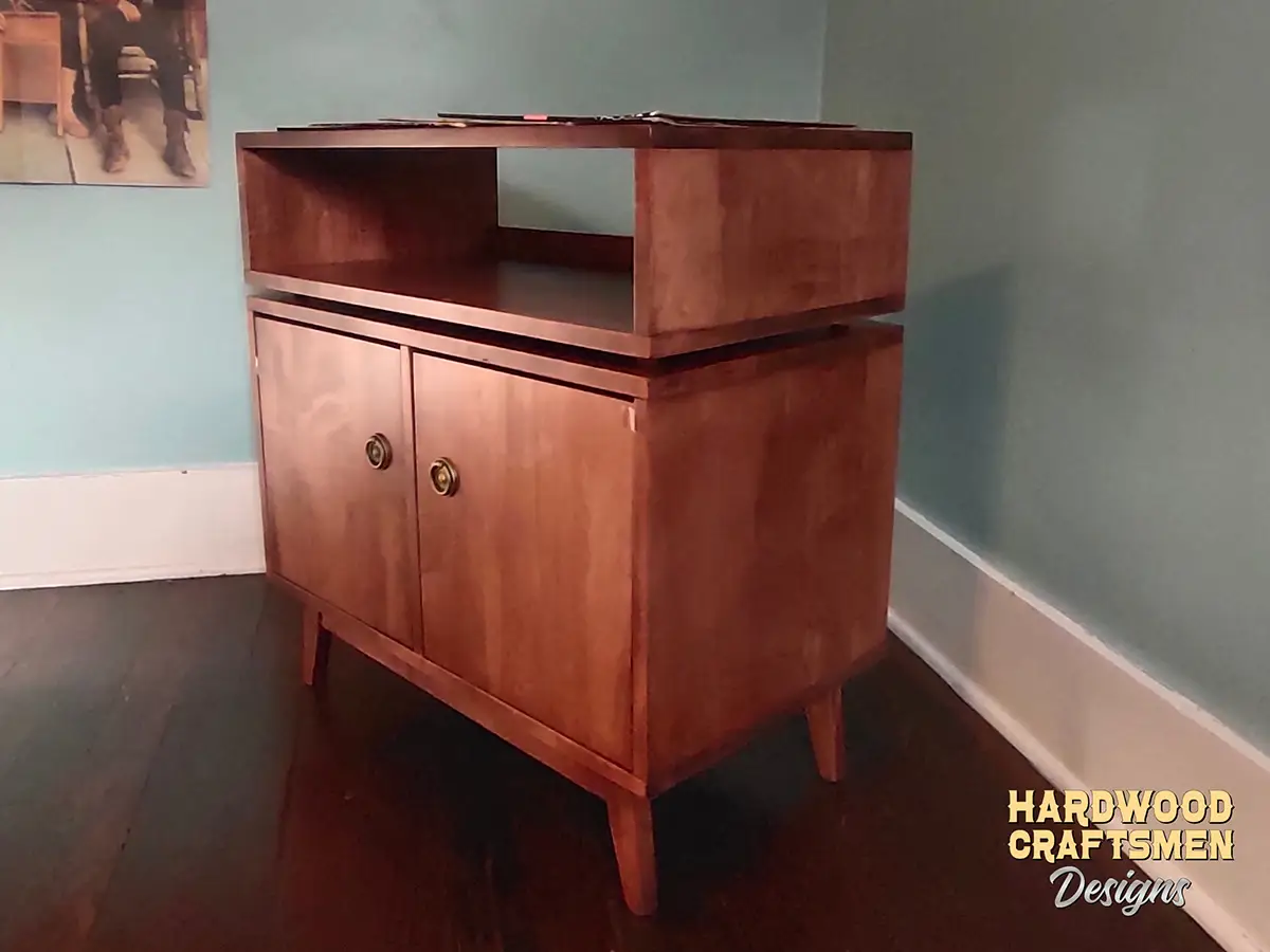 Large Maple Record Cabinet, Tall Narrow Vinyl Storage with Equipment Shelf, Record Player Stand with Doors Holds Up To 360 Albums - Image 9