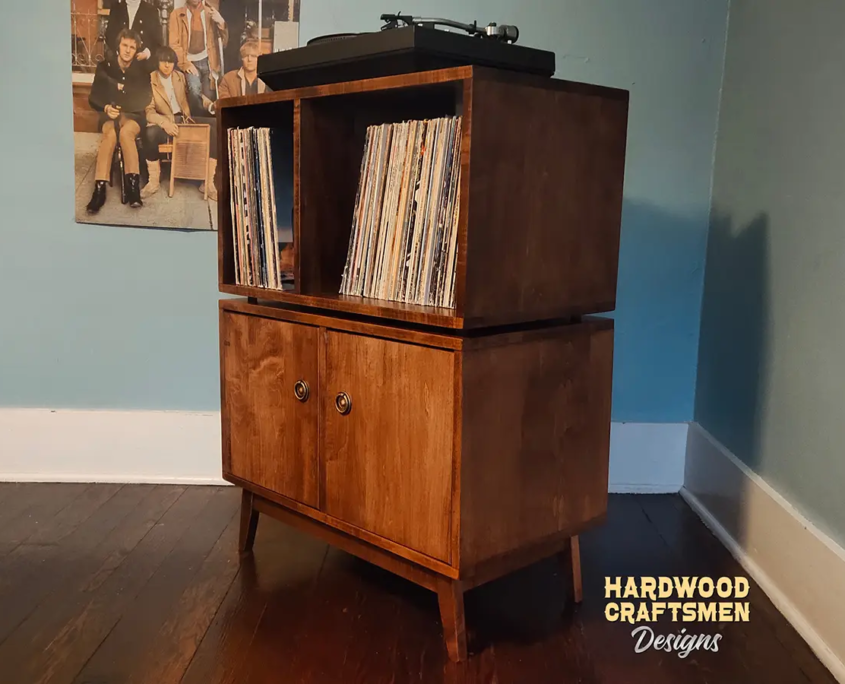 record-player-stand-with-doors