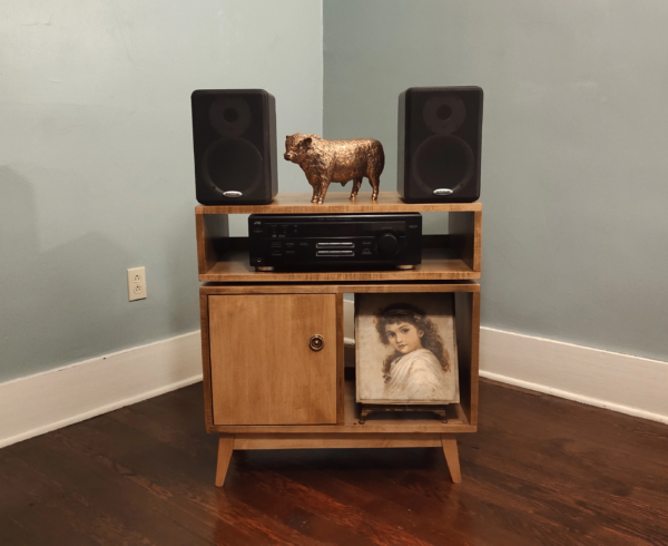 modular-stereo-cabinet