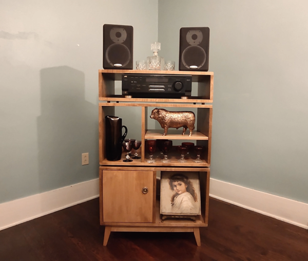 deluxe-3-tier-stereo-cabinet